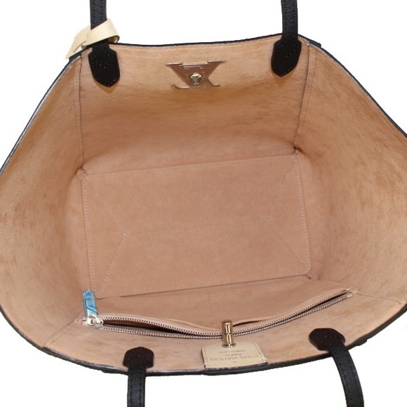 Louis Vuitton Lockme Tote Vanille Noir Shoulder Bag Twist Bicolor Beige Black - Picture 2 of 2